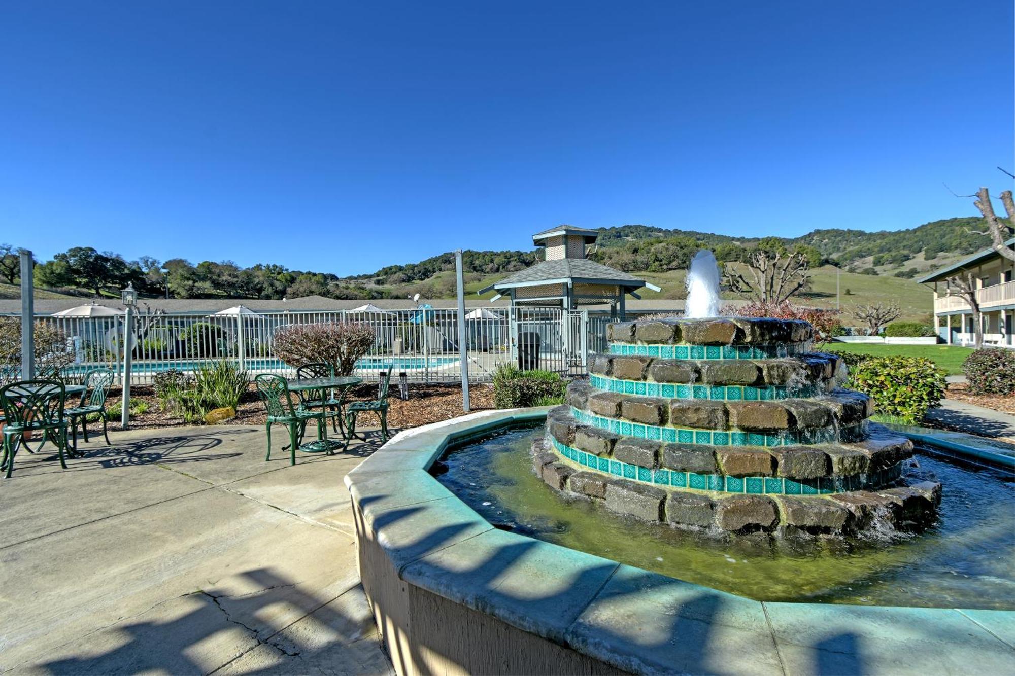 Days Inn By Wyndham Novato/San Francisco Eksteriør bilde